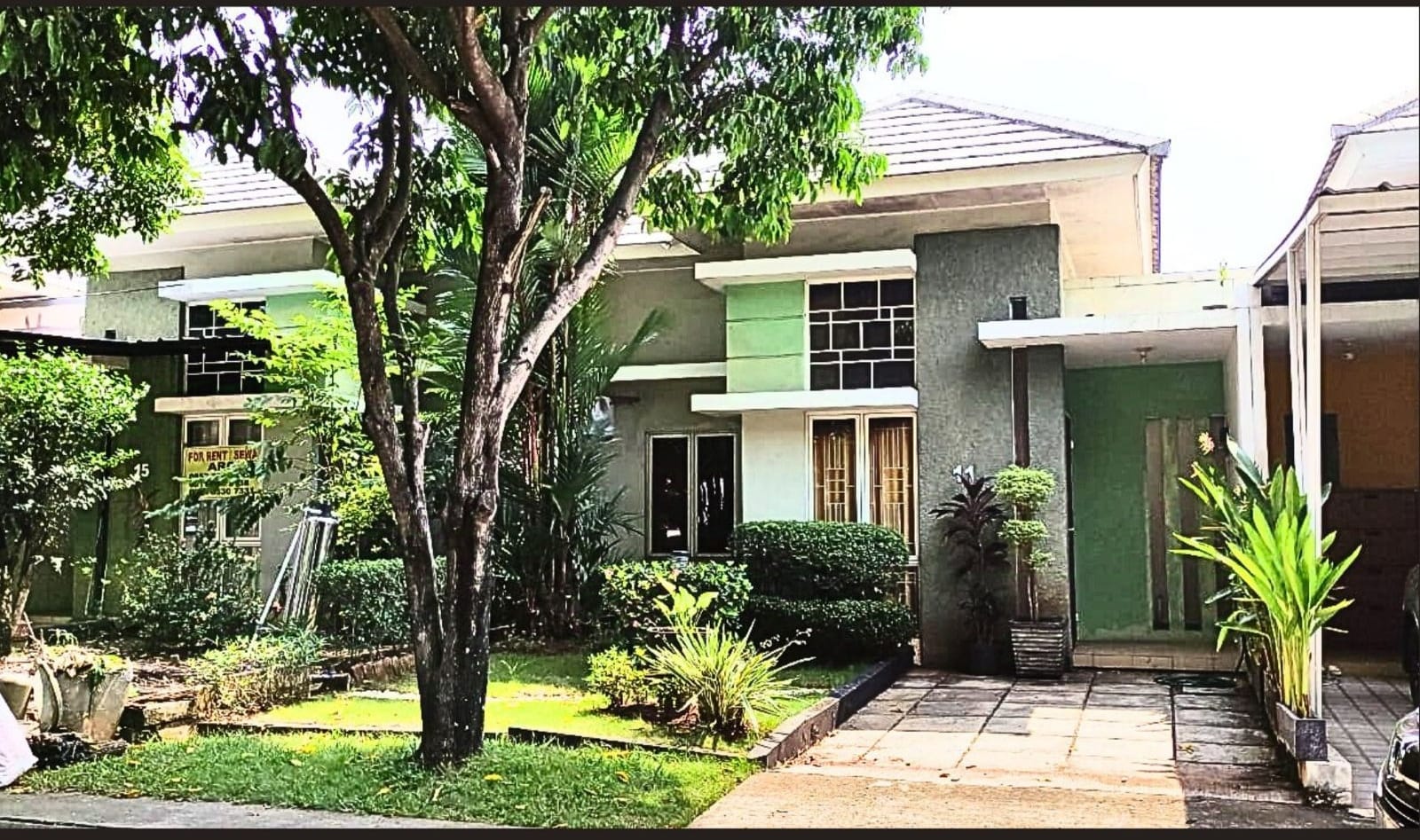 Rumah Disewakan di Cluster Ivory Lippo Cikarang